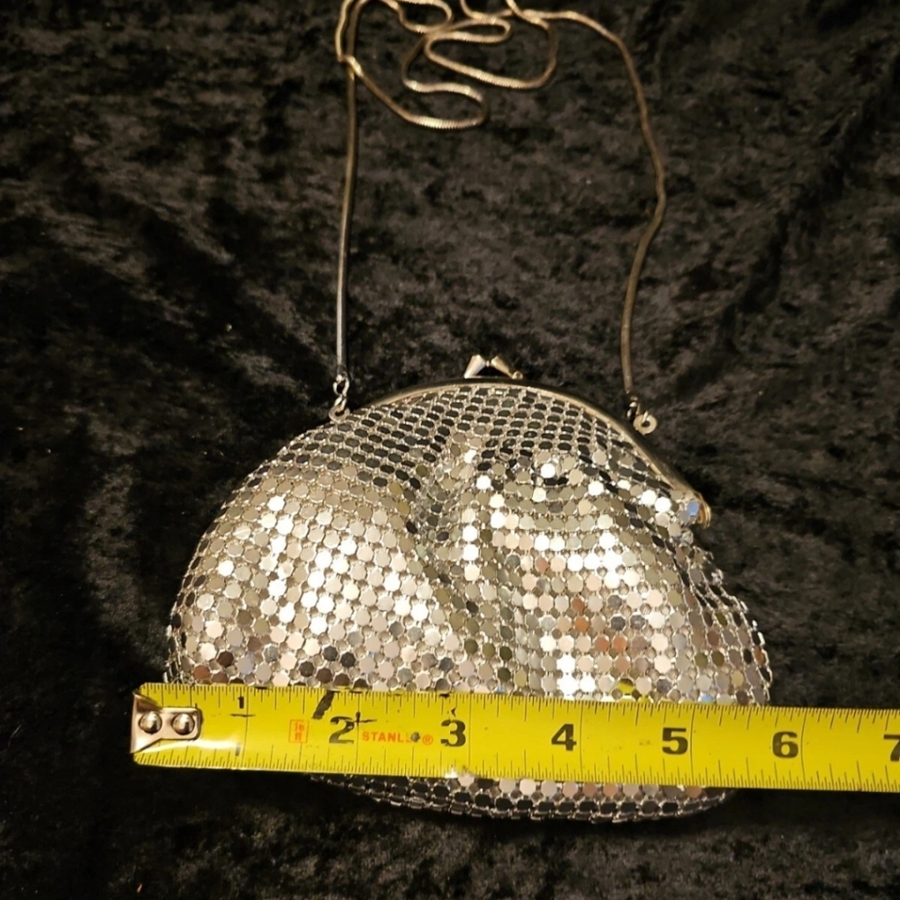 🦋 PERFECT FOR AN EVENING OUT🦋 mark. Elegant Shiny Night Bag